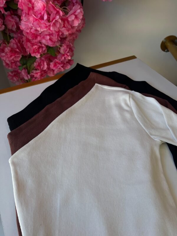 BLUSA ASSÍMETRICA RIBANA - Image 2